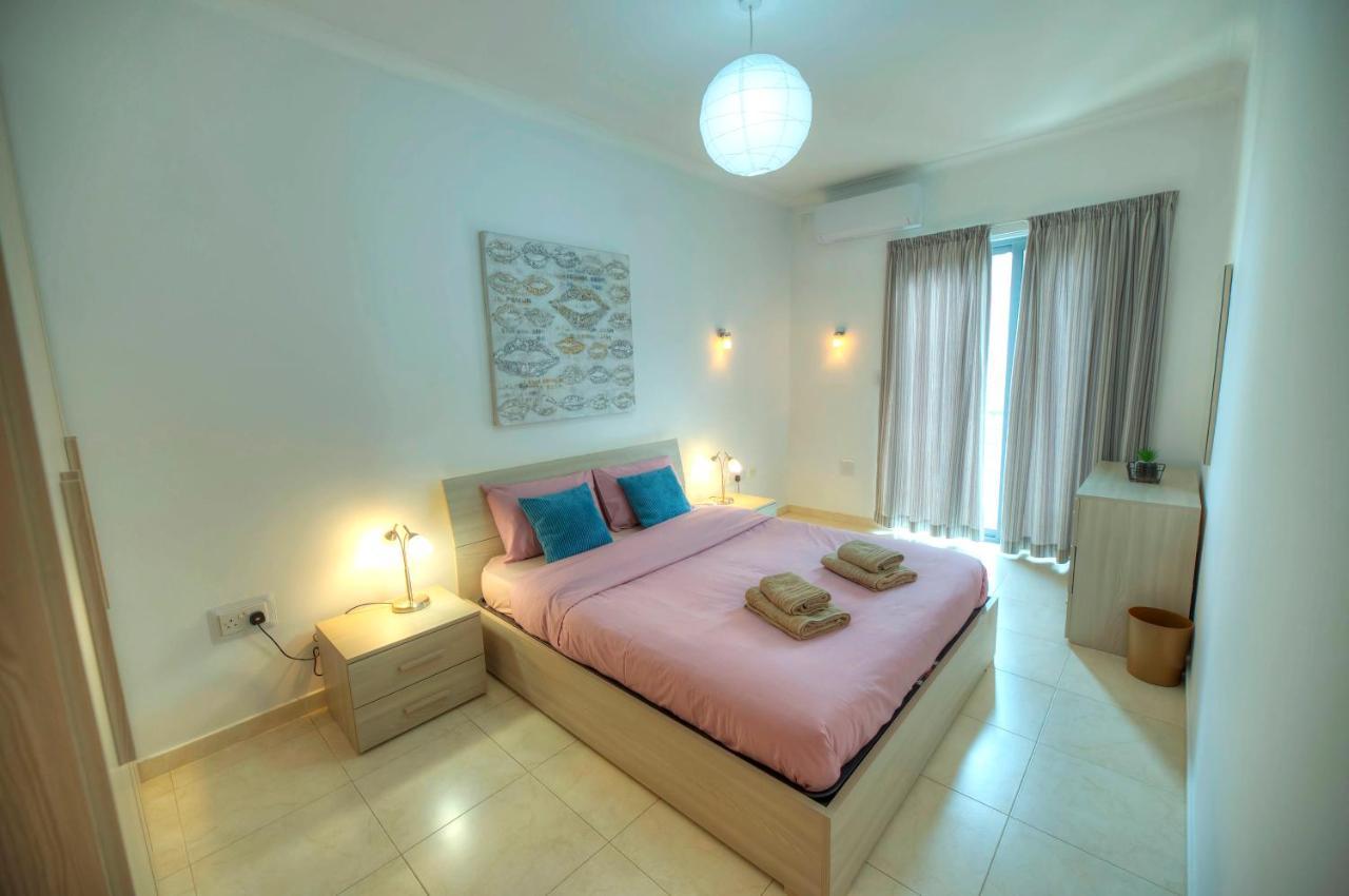 Modern 3Br Stylish & Spacious Apartment - Close To Sliema Promenade グジラ エクステリア 写真
