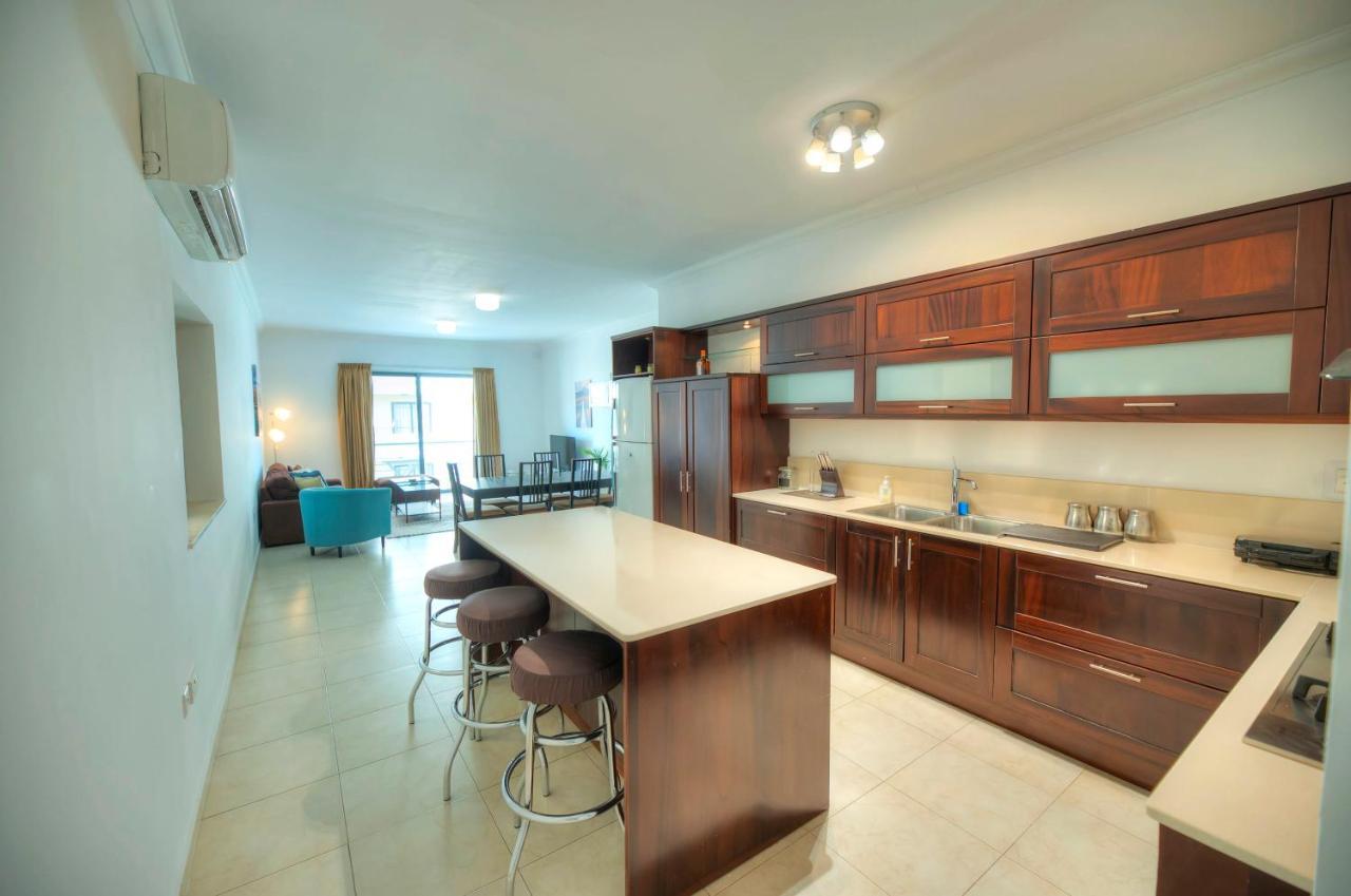 Modern 3Br Stylish & Spacious Apartment - Close To Sliema Promenade グジラ エクステリア 写真