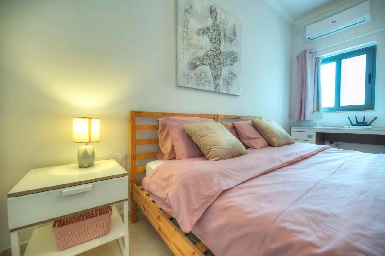 Modern 3Br Stylish & Spacious Apartment - Close To Sliema Promenade グジラ エクステリア 写真