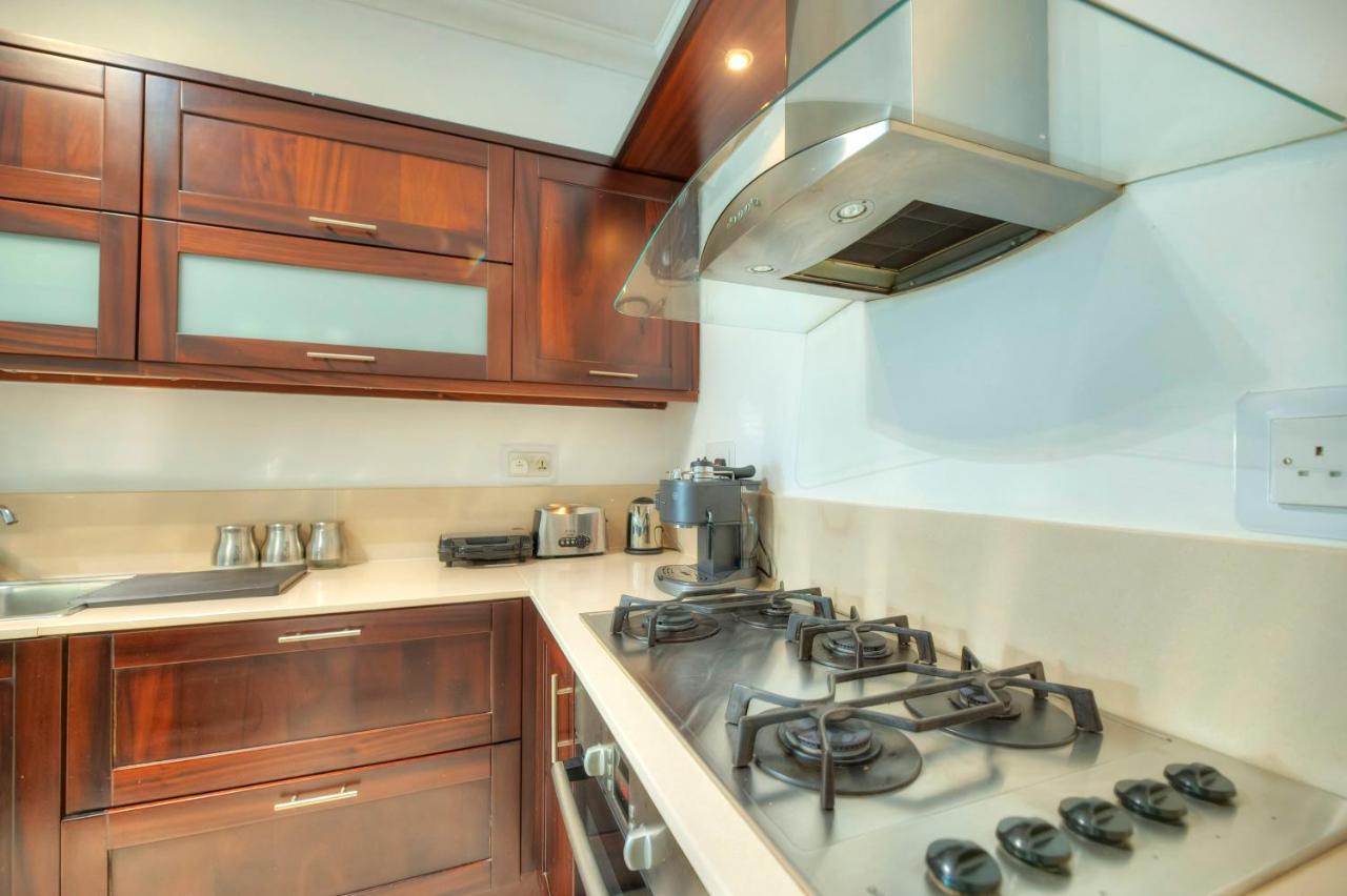 Modern 3Br Stylish & Spacious Apartment - Close To Sliema Promenade グジラ エクステリア 写真