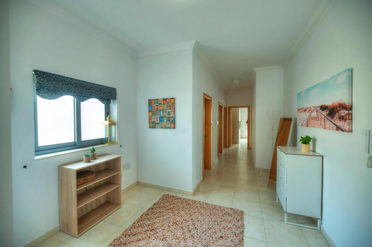 Modern 3Br Stylish & Spacious Apartment - Close To Sliema Promenade グジラ エクステリア 写真
