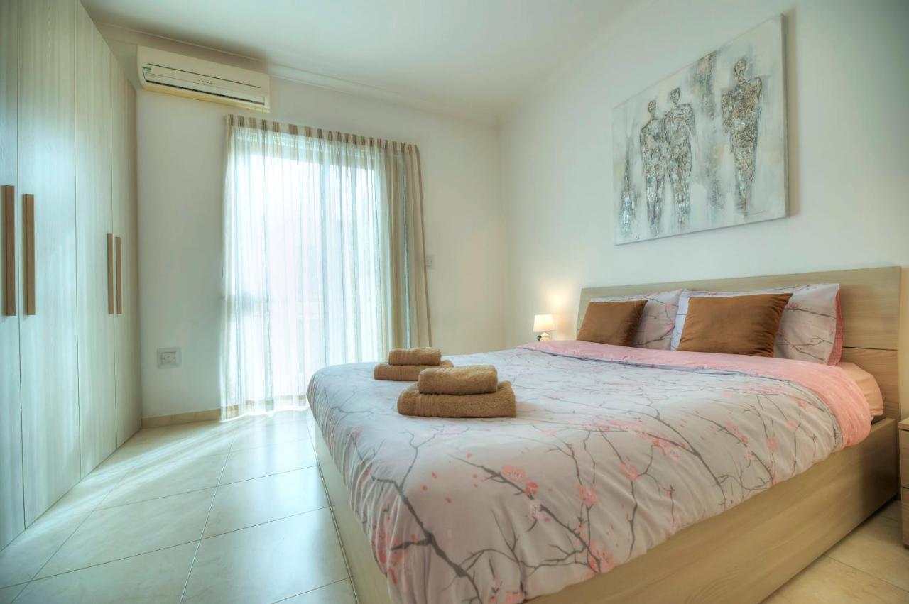 Modern 3Br Stylish & Spacious Apartment - Close To Sliema Promenade グジラ エクステリア 写真