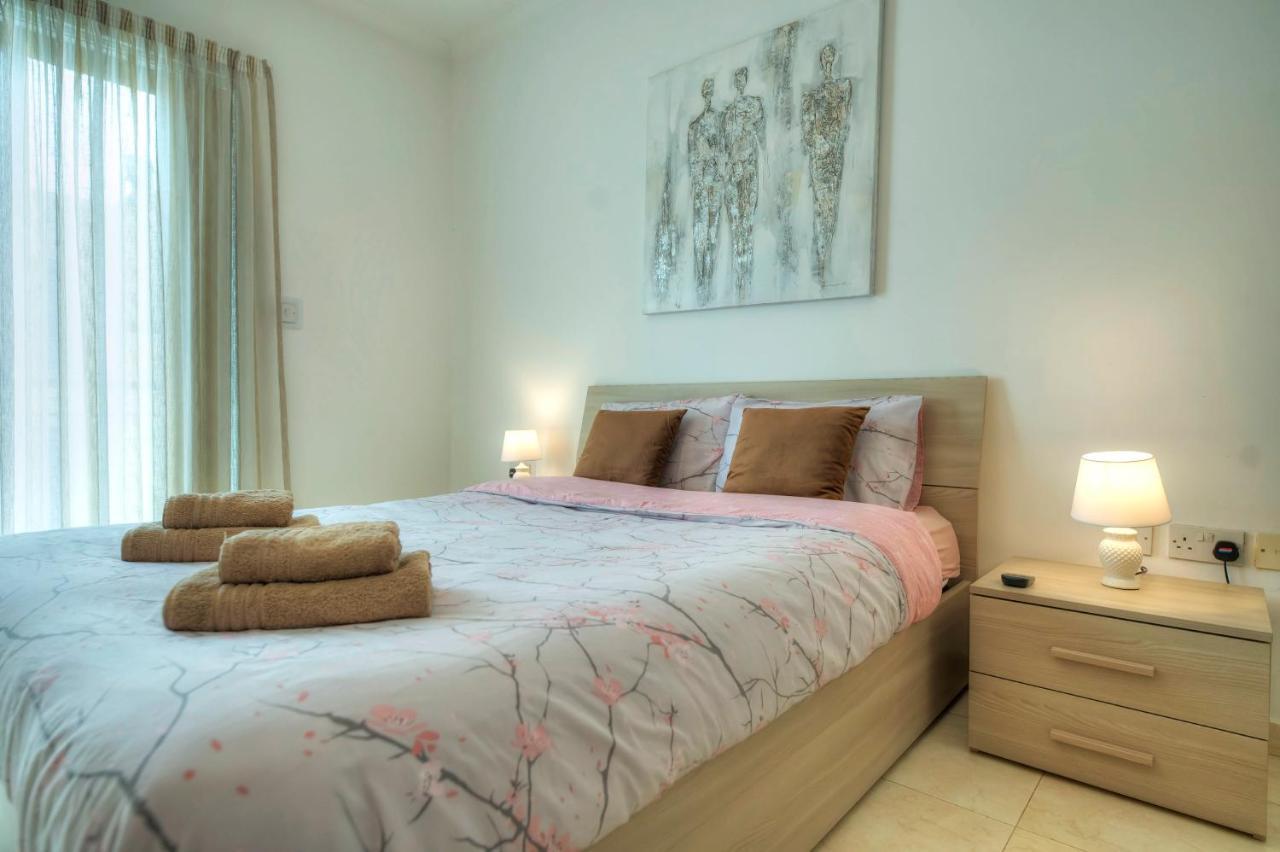 Modern 3Br Stylish & Spacious Apartment - Close To Sliema Promenade グジラ エクステリア 写真