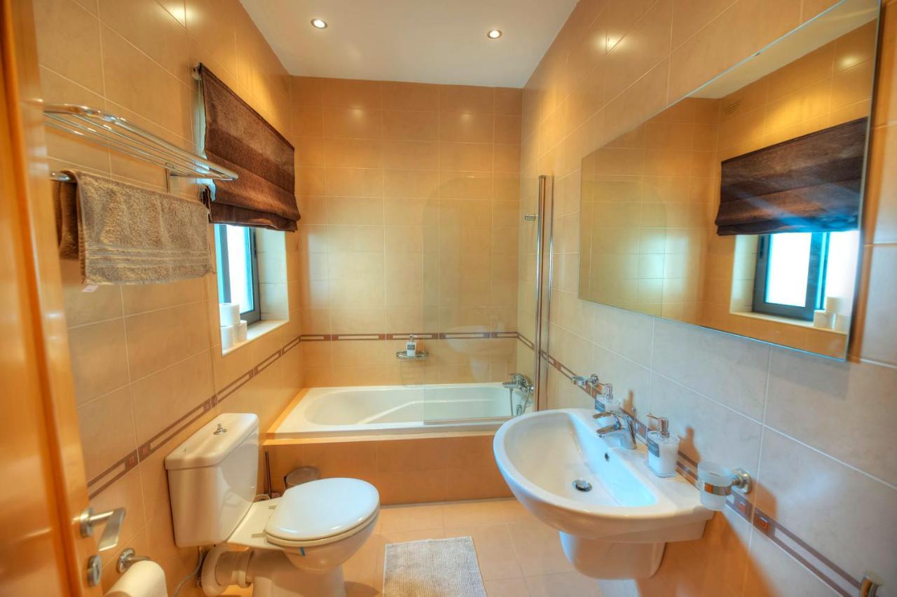 Modern 3Br Stylish & Spacious Apartment - Close To Sliema Promenade グジラ エクステリア 写真