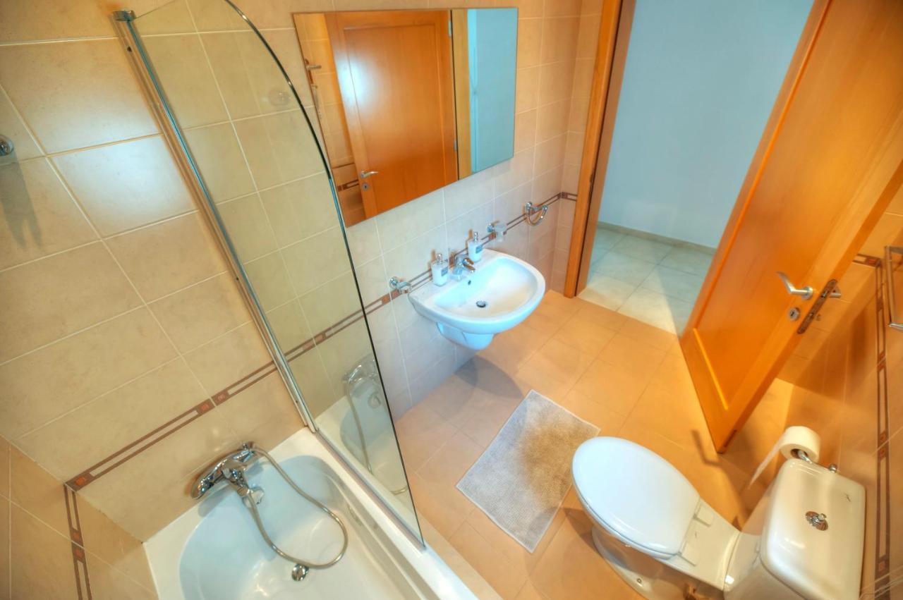 Modern 3Br Stylish & Spacious Apartment - Close To Sliema Promenade グジラ エクステリア 写真