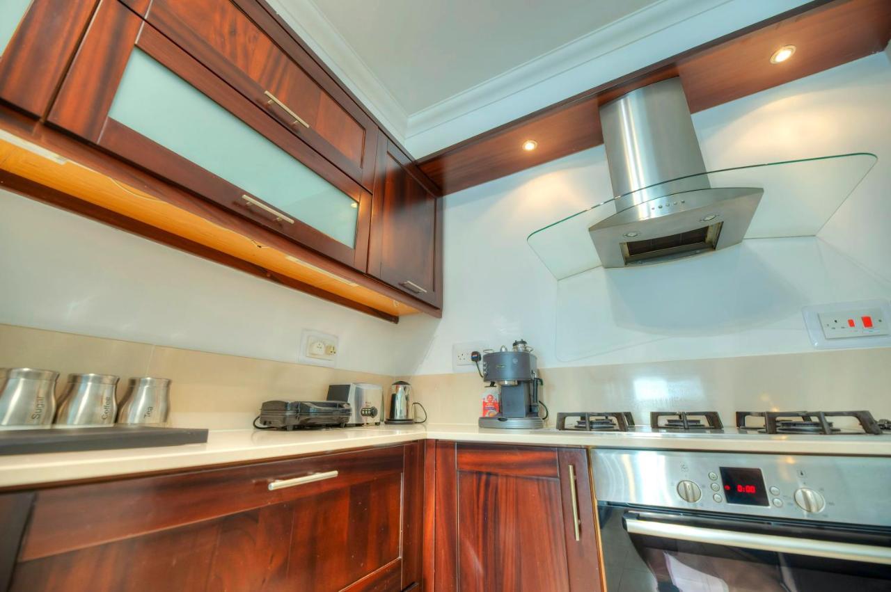Modern 3Br Stylish & Spacious Apartment - Close To Sliema Promenade グジラ エクステリア 写真