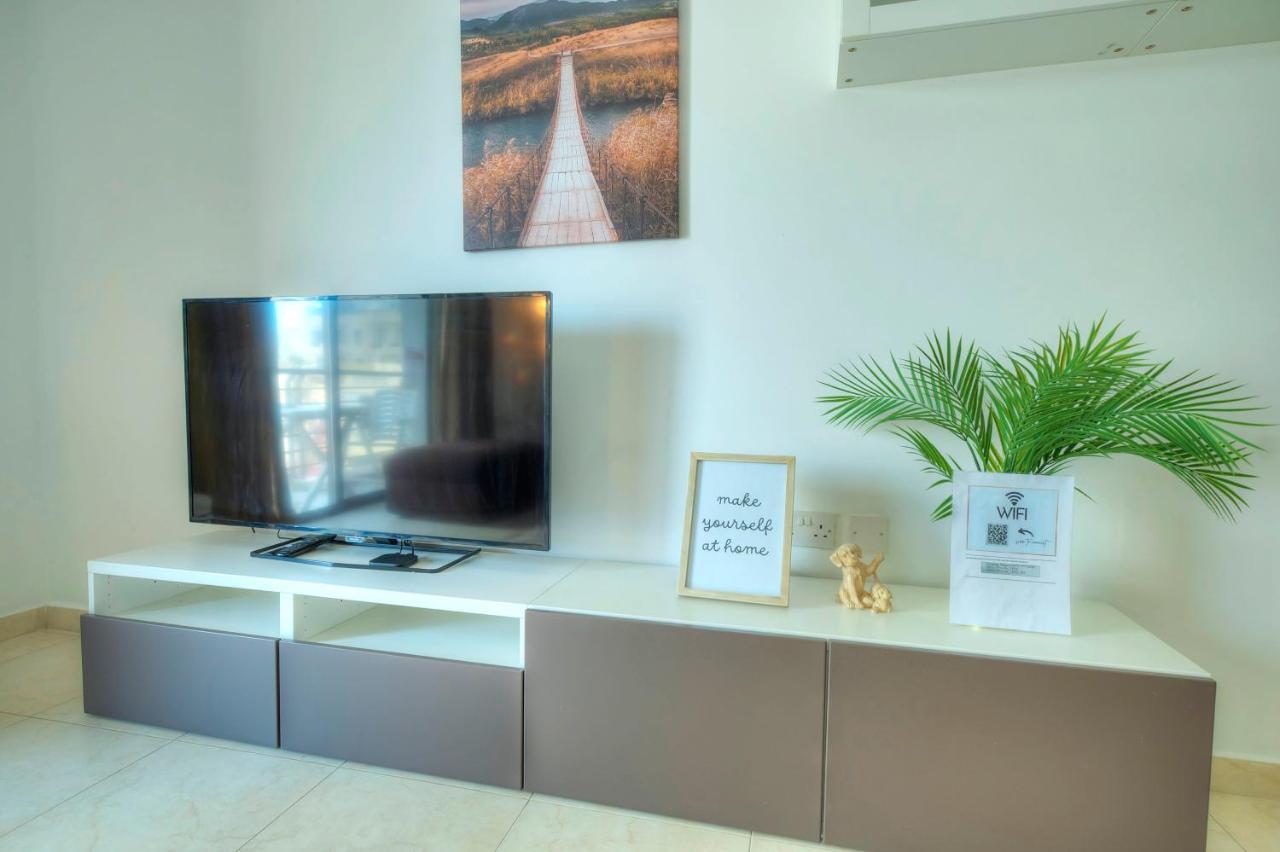 Modern 3Br Stylish & Spacious Apartment - Close To Sliema Promenade グジラ エクステリア 写真