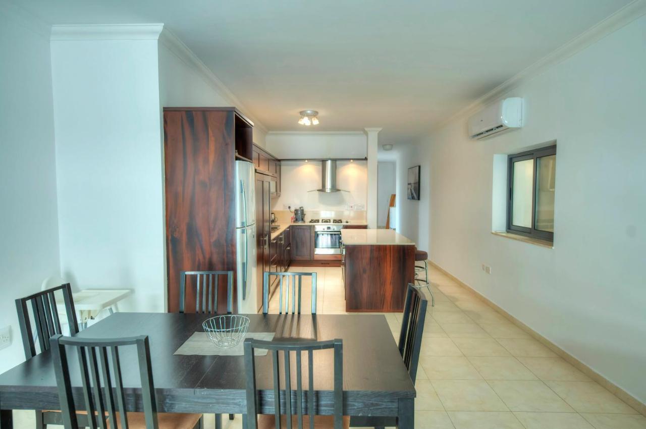 Modern 3Br Stylish & Spacious Apartment - Close To Sliema Promenade グジラ エクステリア 写真
