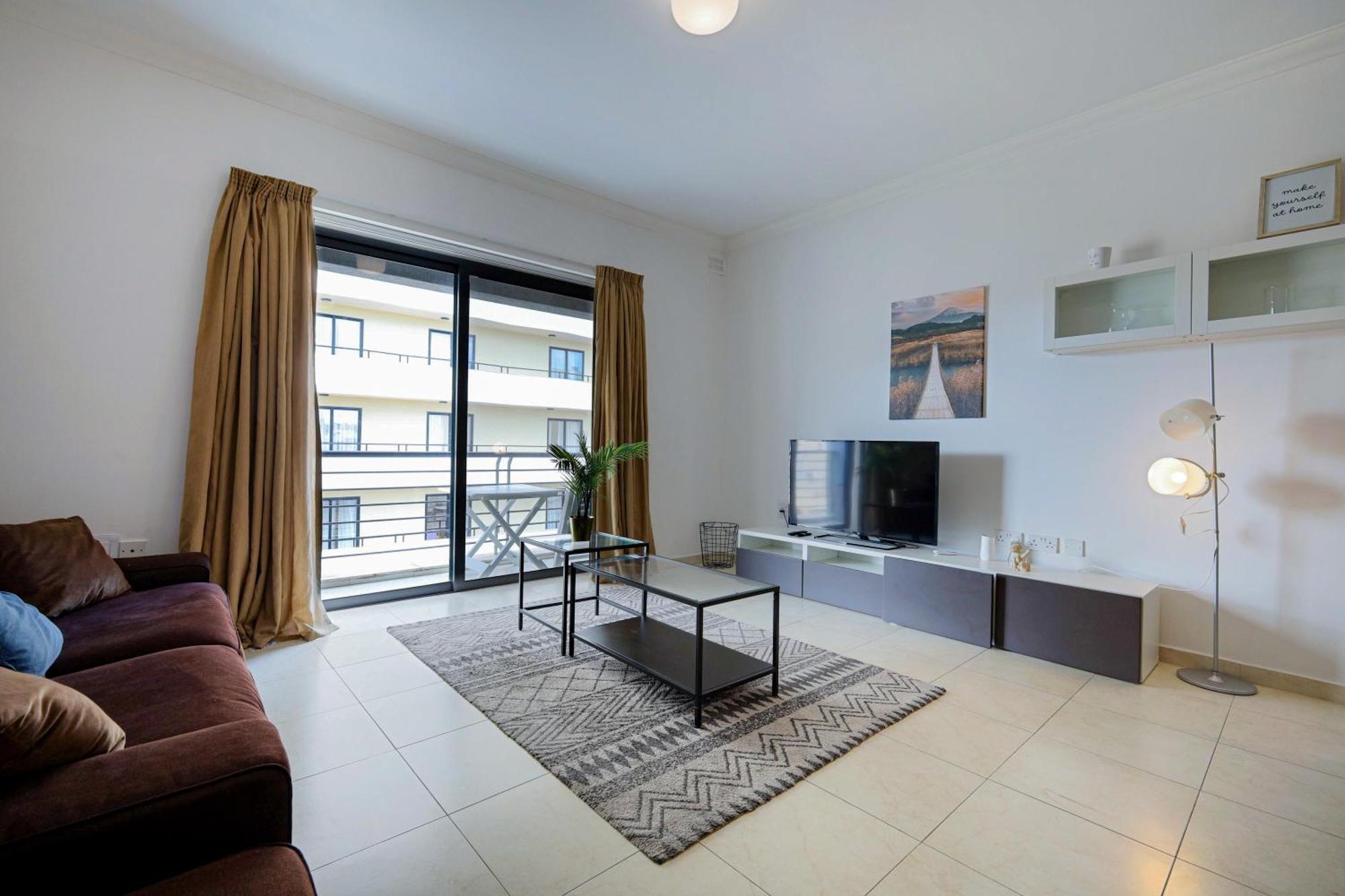 Modern 3Br Stylish & Spacious Apartment - Close To Sliema Promenade グジラ エクステリア 写真